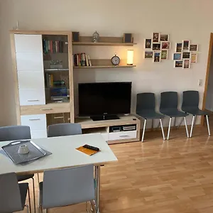 Tapetenwechsel Apartment Dresden
